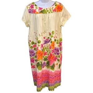 Vintage Ui Maiki Hawaiian Floral Shift Muumuu Dress 70s Tropical Resort Vacation